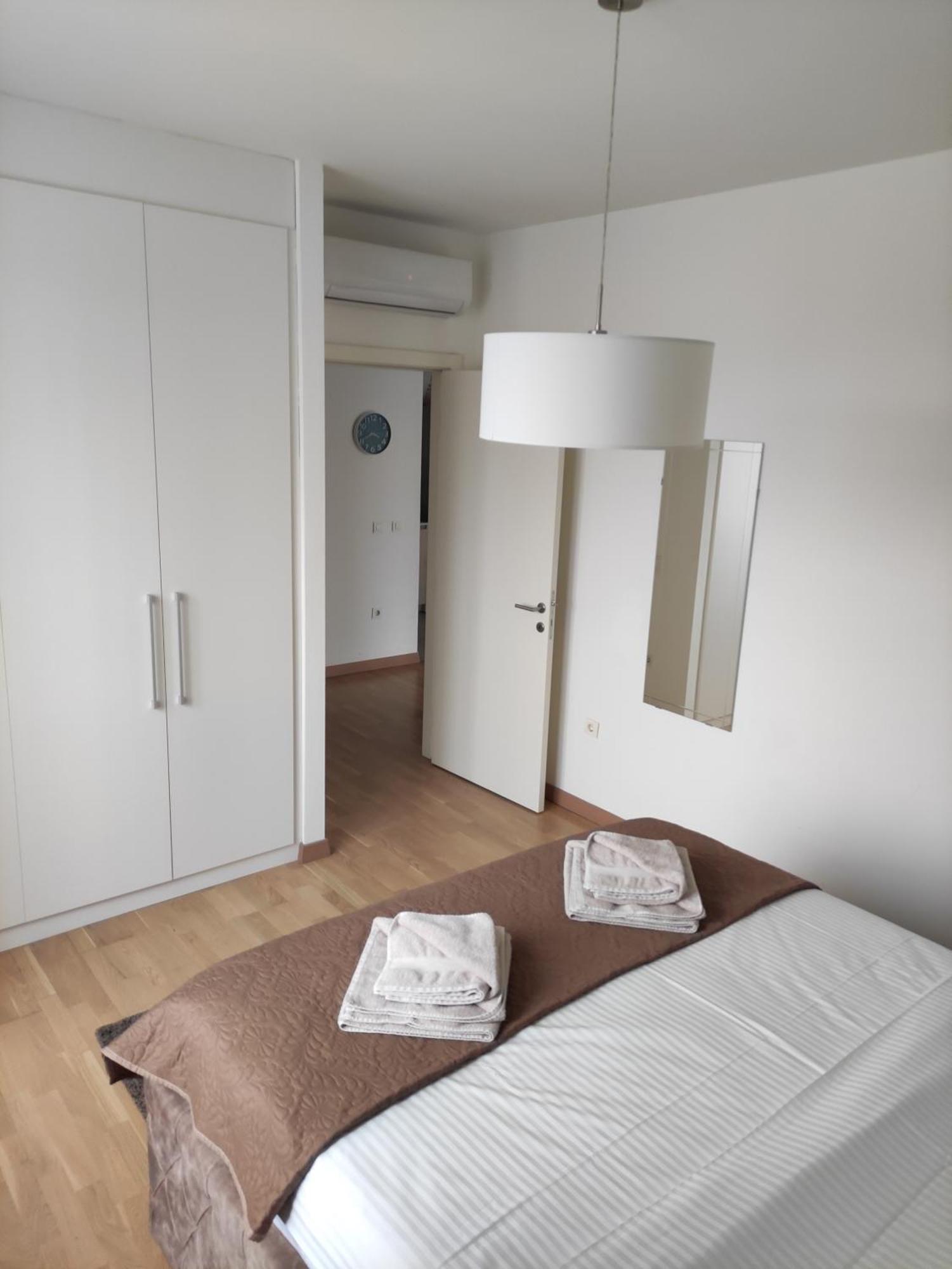 Waterfront Comfortable Апартаменты *